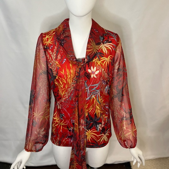 Tops - ❤️Red Vintage Sheer Lantern Sleeve Bamboo Top #gucci #valentines